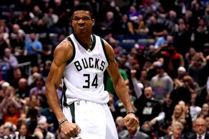 Giannis Antetokounmpo follows up ejection with second-best scoring game ever, still loses