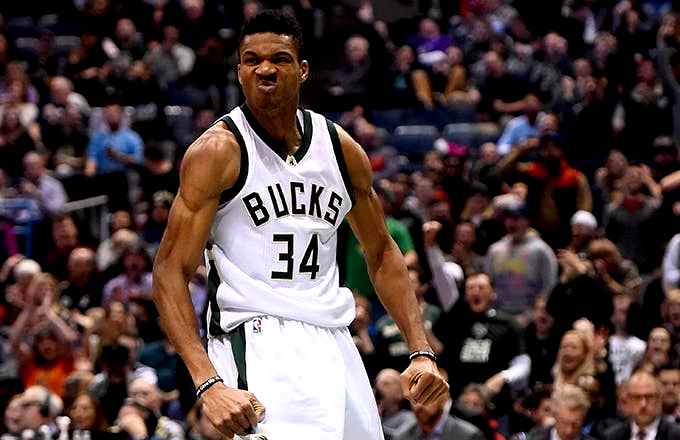 Giannis Antetokounmpo follows up ejection with second-best scoring game ever, still loses