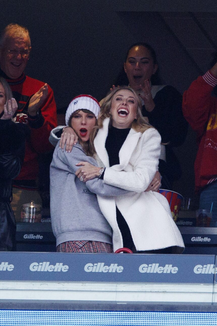 Taylor Swift and Brittany Mahomes Cheer on Travis Kelce and Patrick Mahomes at the Chiefs-Patriots Game